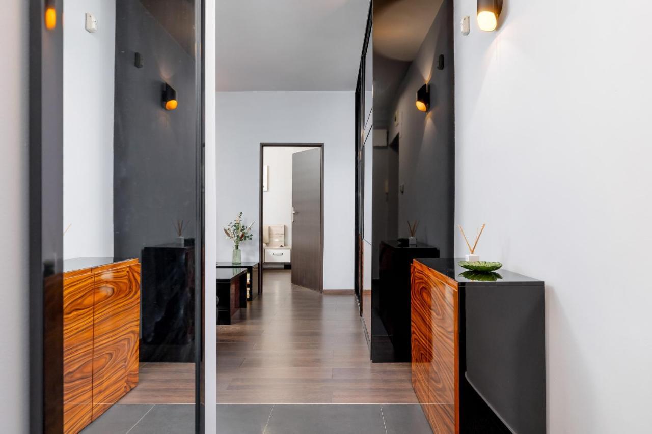 קטוביץ Stylish Korfantego Apartment Next To Spodek By Noclegi Renters מראה חיצוני תמונה