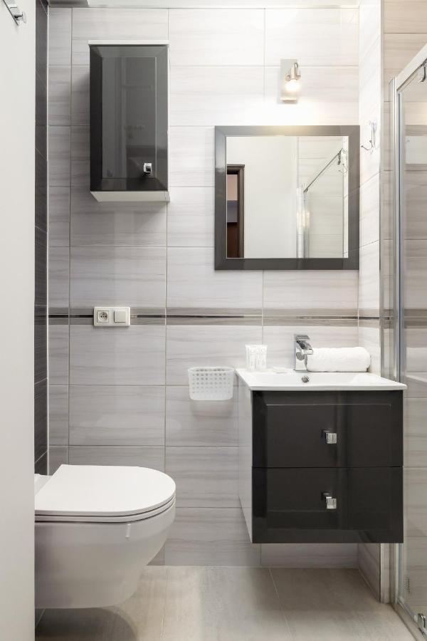 קטוביץ Stylish Korfantego Apartment Next To Spodek By Noclegi Renters מראה חיצוני תמונה